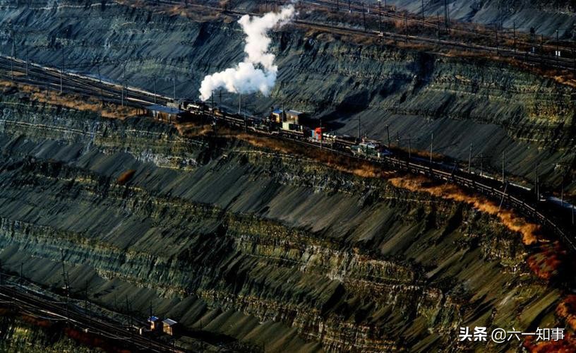 鄂尔多斯“黑金”往事，煤老板喋血街头，道义放两旁，利字摆中间