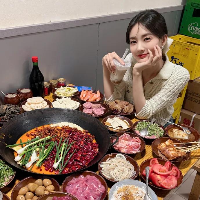 李一桐重庆之行组图,李一桐巴黎之行