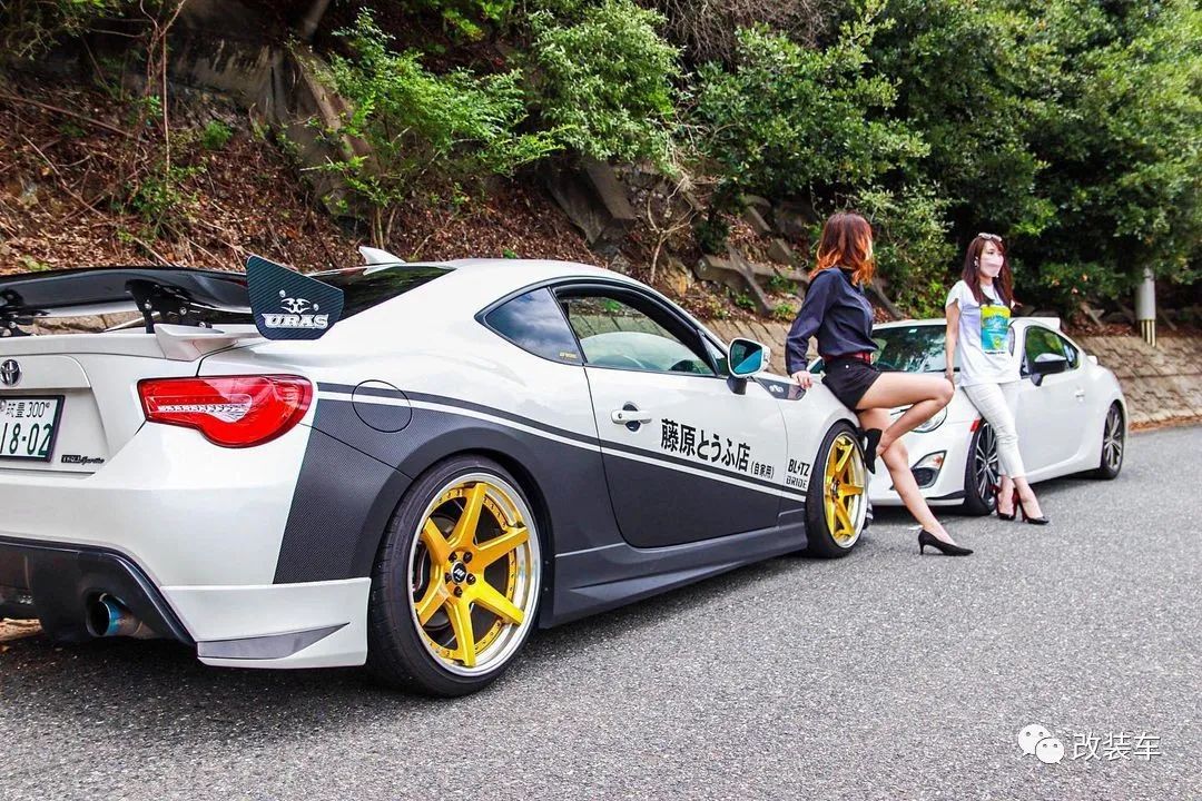 头文字d的女朋友,头文字d女司机飙车