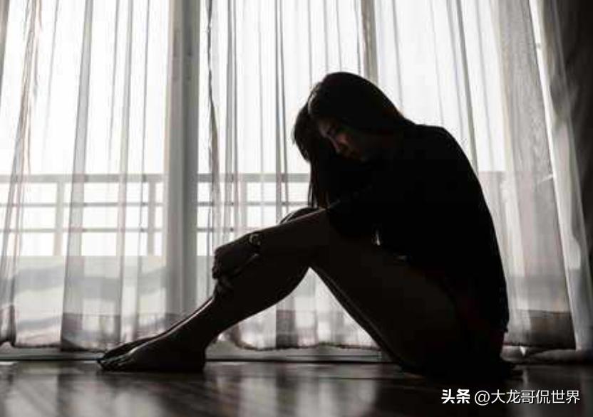 美国男老师不当交往女学生，多次车上发生不当关系，监控证实