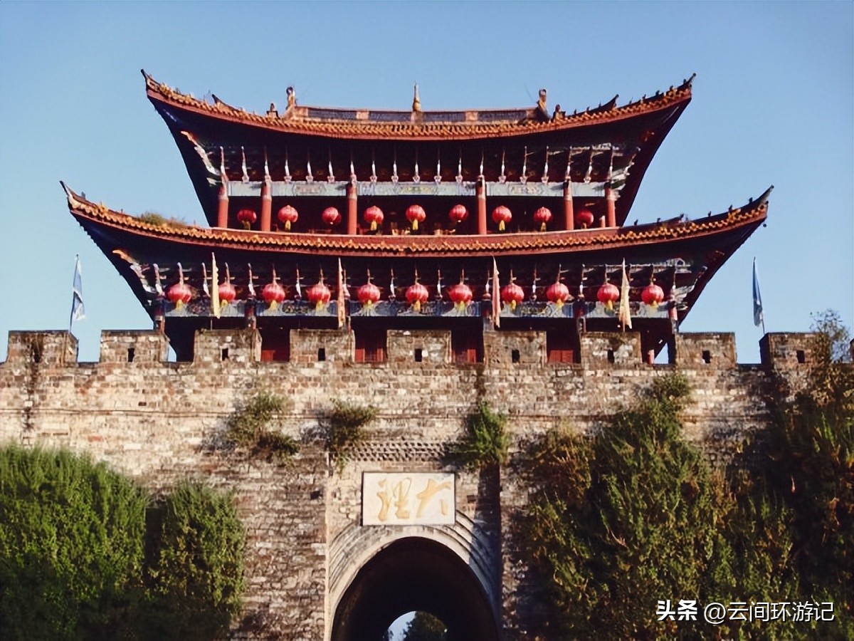 「一根风花雪月的鸡毛」（云南丨昆大丽香）