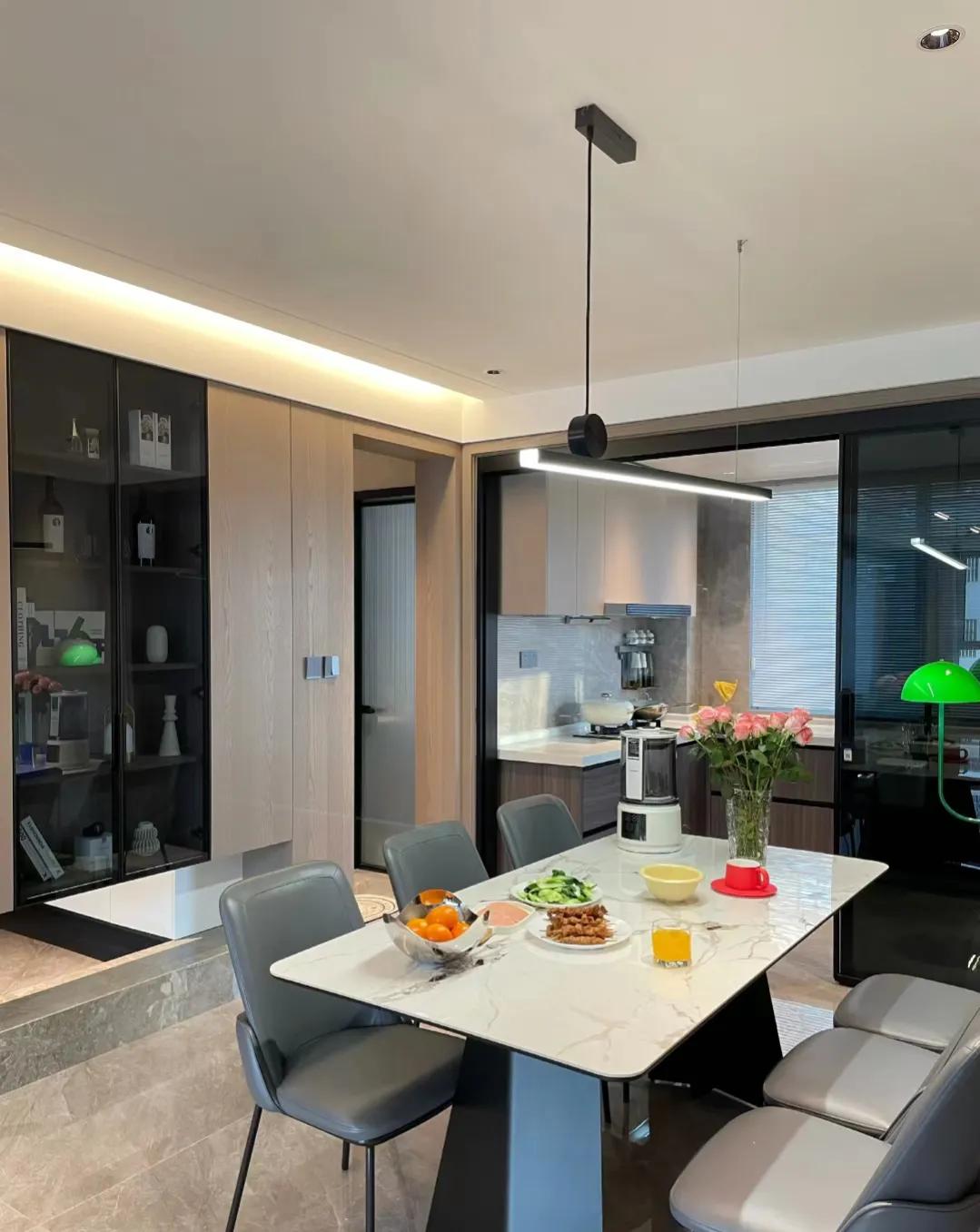 安徽美女晒出自家172㎡新房：装修没有一丝俗气，邻居说是教科书