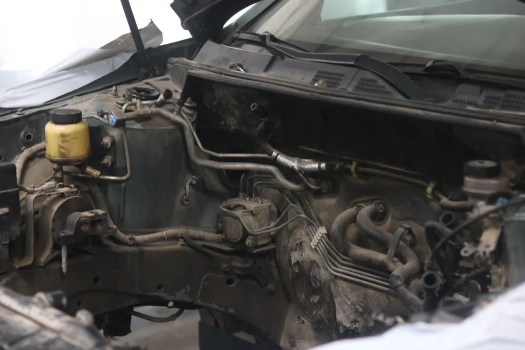 翻新一台天籁后需要多少钱,06日产老天籁全车翻新