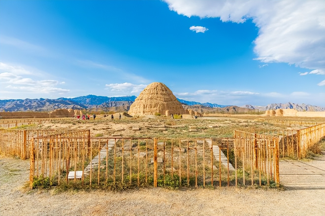 4月暖和自驾游适合去的地方,这个季节适合去哪旅游自驾