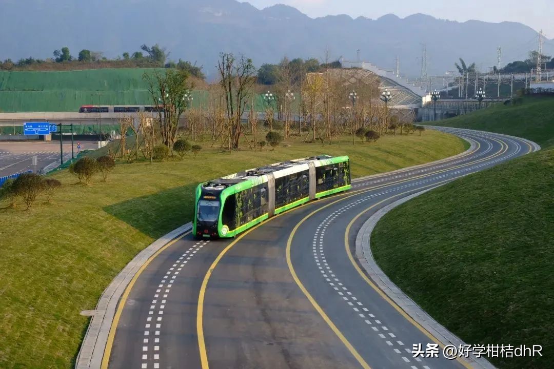 城市公益宣传片公交车让座篇,公益宣传公交