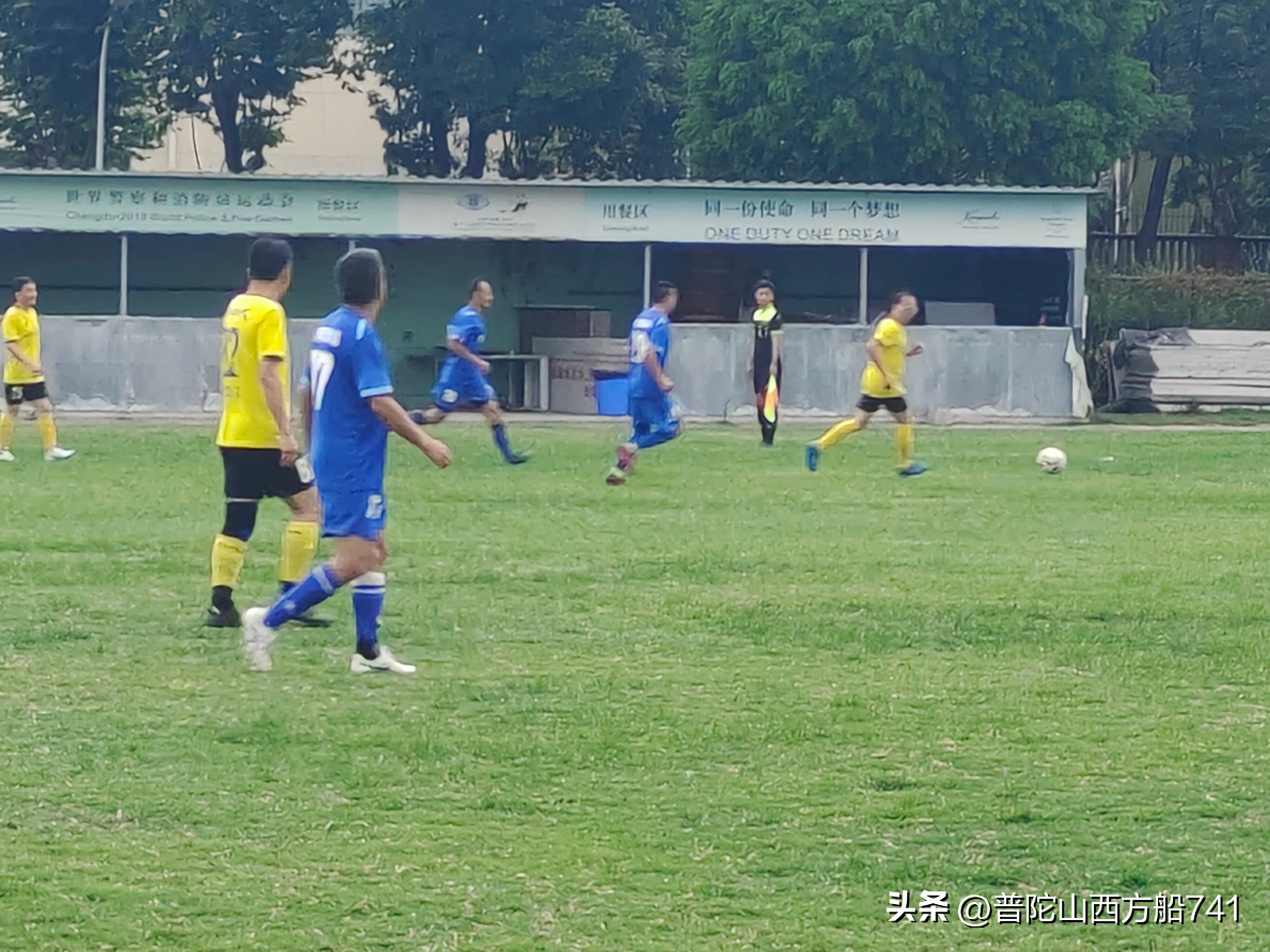 海联学院足球队,海联篮球队