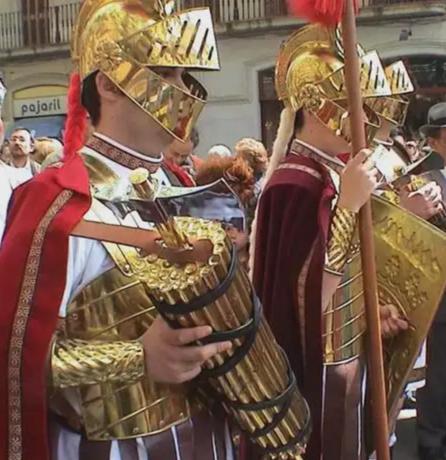 独裁者为什么被称为法西斯,fascism到底是什么意思?