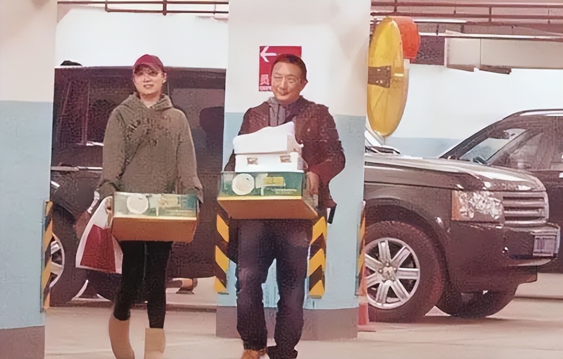 “三婚女人”刘蓓：刚怀孕就被二婚丈夫抛弃，带拖油瓶找前夫接盘