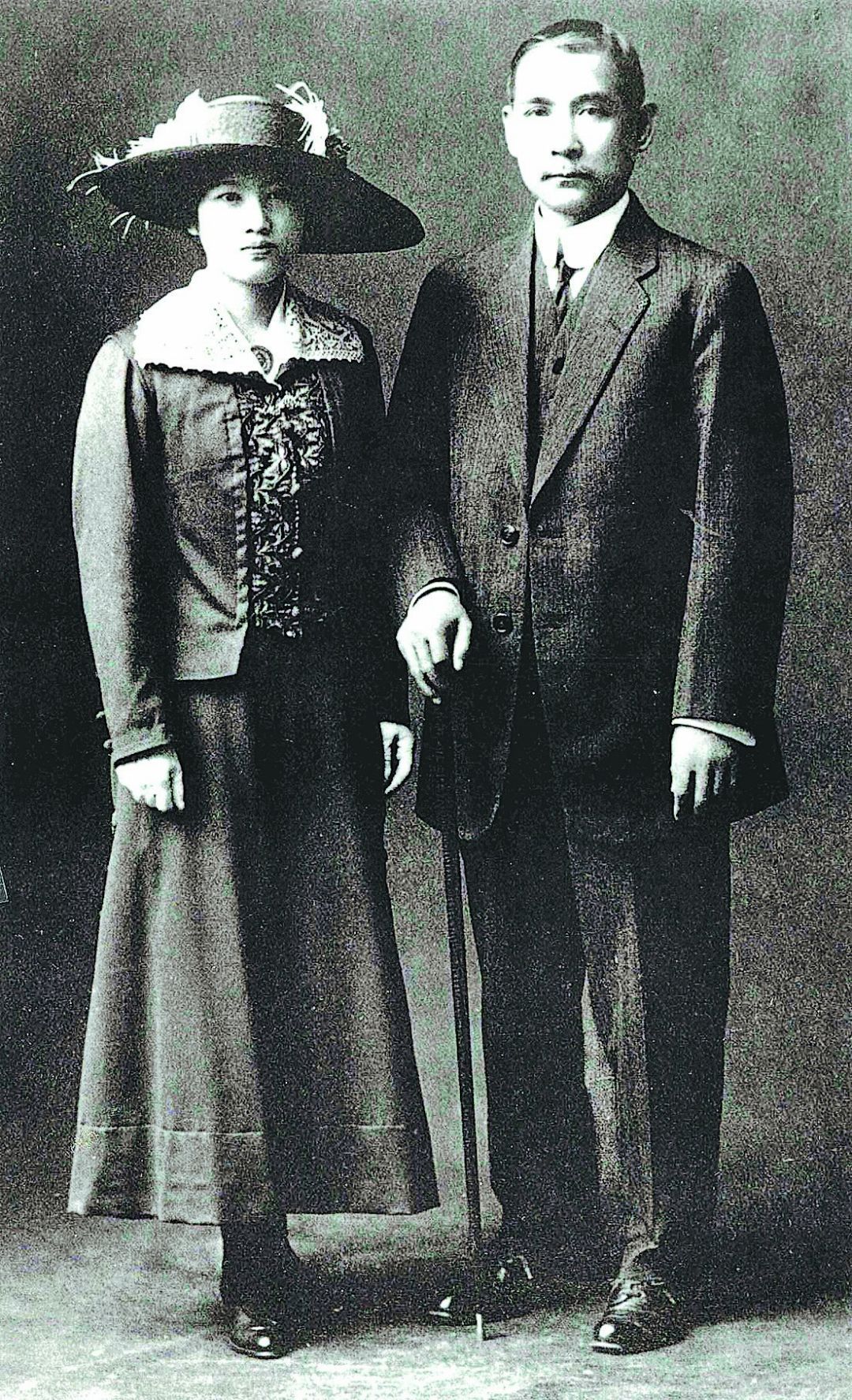 民国第一家族宋家三姐妹,民国第一家族宋氏三姐妹传奇故事