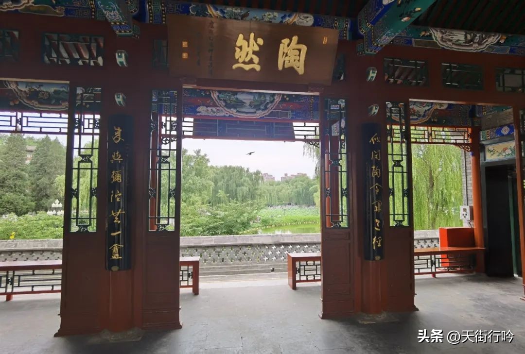 陶然亭位列四大名亭之首,陶然亭是我国四大名亭之一