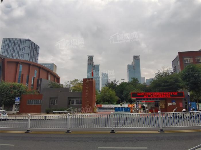 南宁五象总部基地地下商业,南宁五象总部基地最新信息