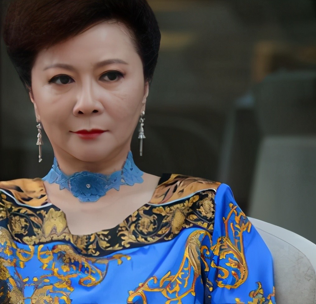 丁丁与蔡明关系,丁丁和蔡明什么关系