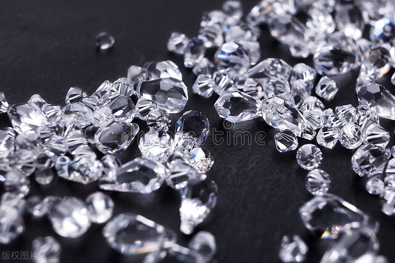 教你如何挑选性价比高的钻戒,4c品质比较好的0.5分钻戒