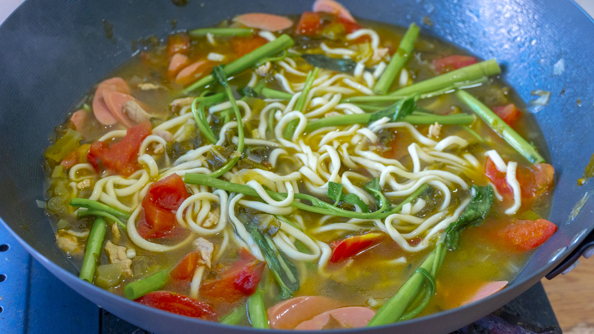 酸菜好吃不发臭的做法,酸菜鲜做的酸菜怎样吃才能更安全