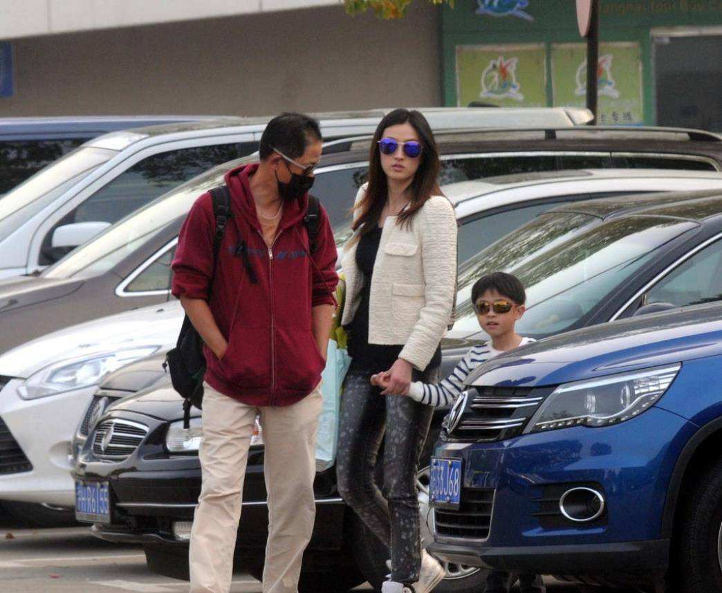 傍富婆的男星,13位娶到富婆的男星