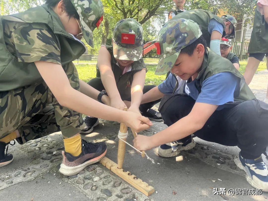 少年军校小小少年体验军营生活,青少年红色军旅3天冬令营