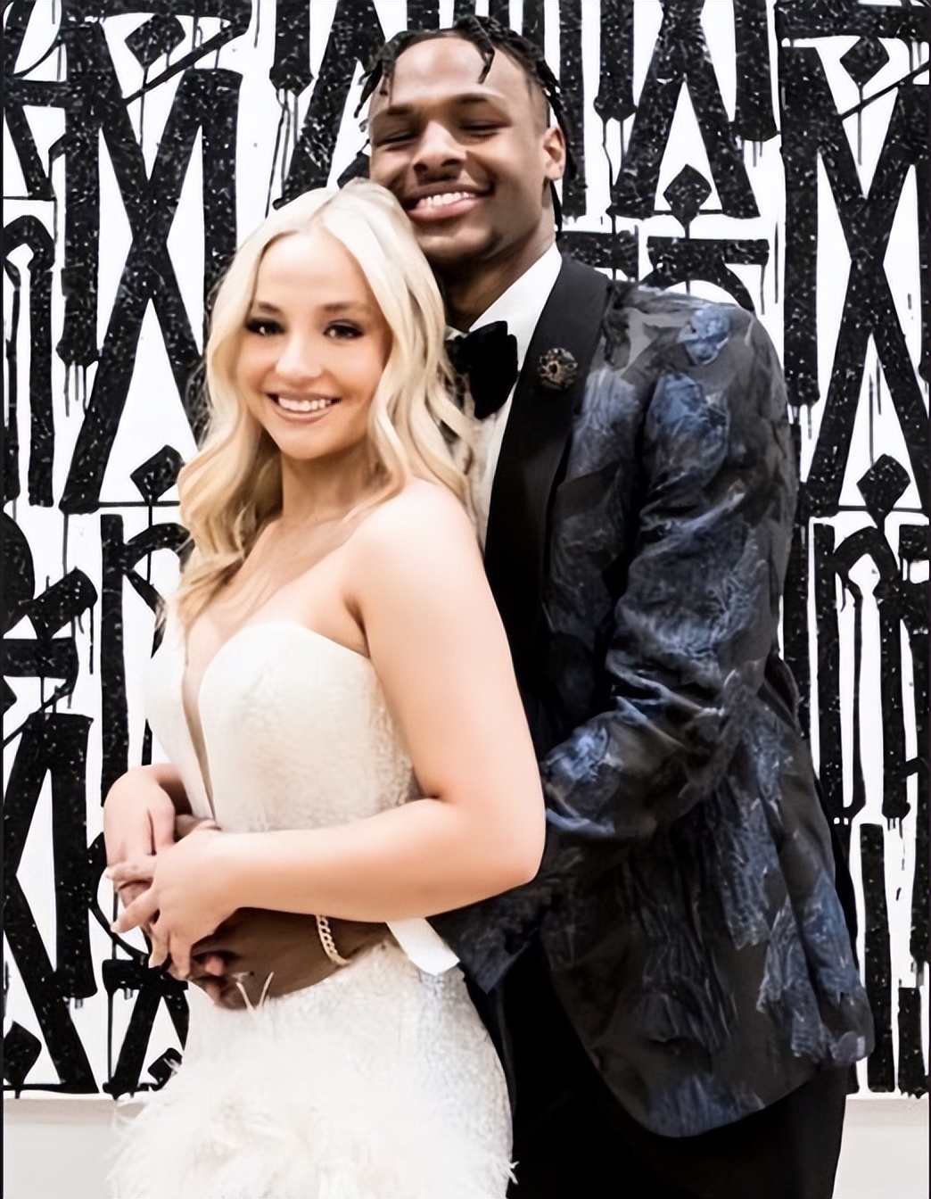 詹姆斯儿子事件结果,詹姆斯白人女友