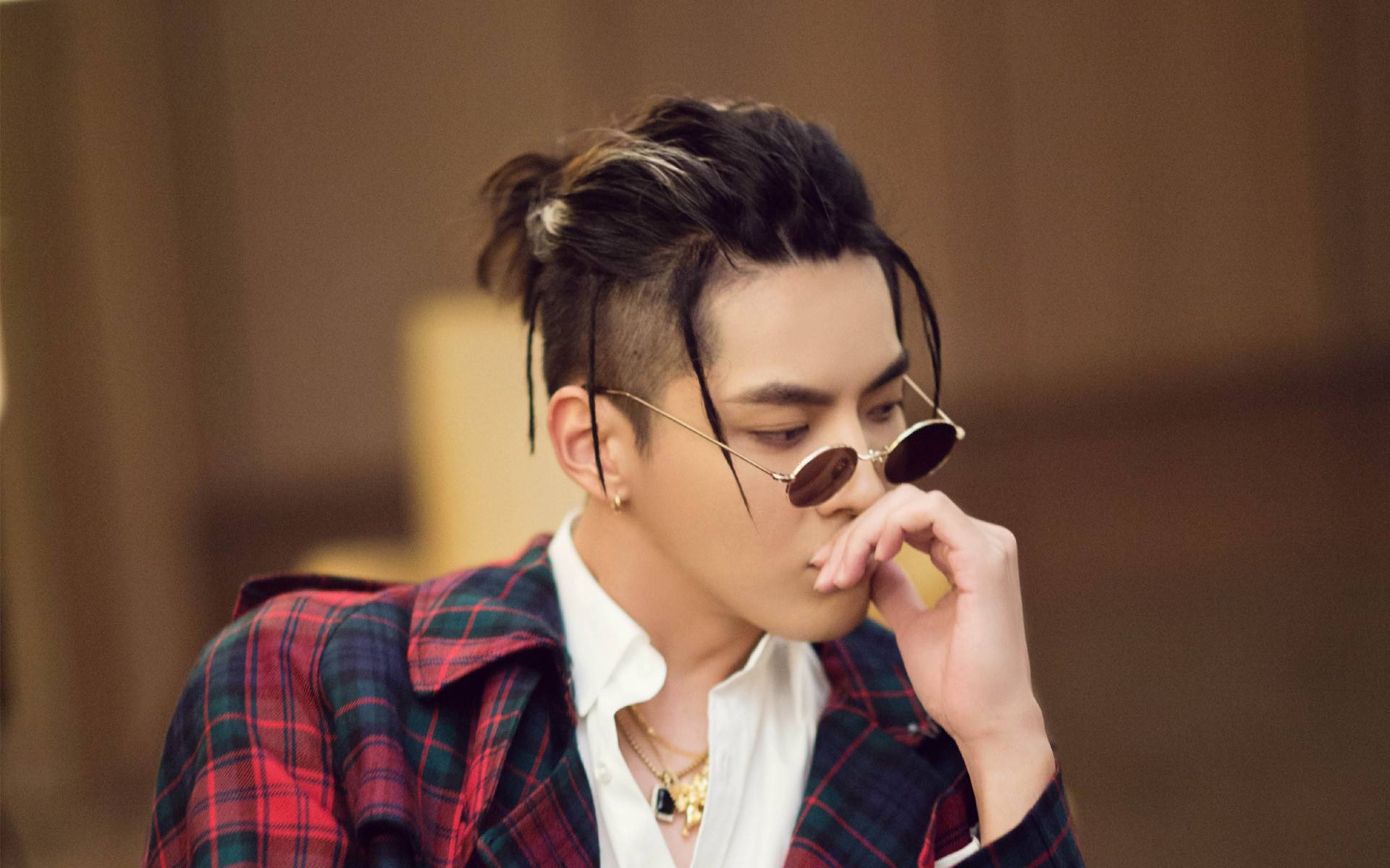 吴亦凡被罚6亿不是终点,出狱后继续还债?需赔付违约金至少过亿