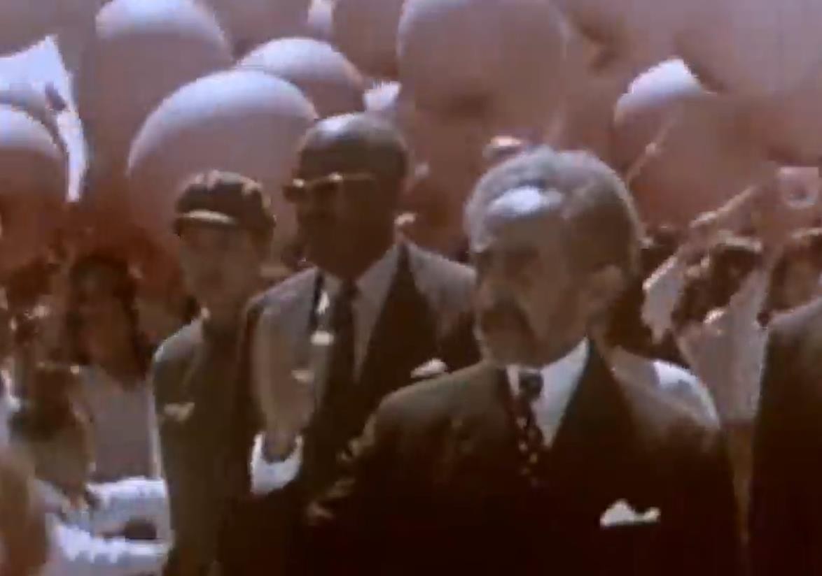 72年埃塞俄比亚皇帝见中国大使，紧握双手：替我向周总理转达句话