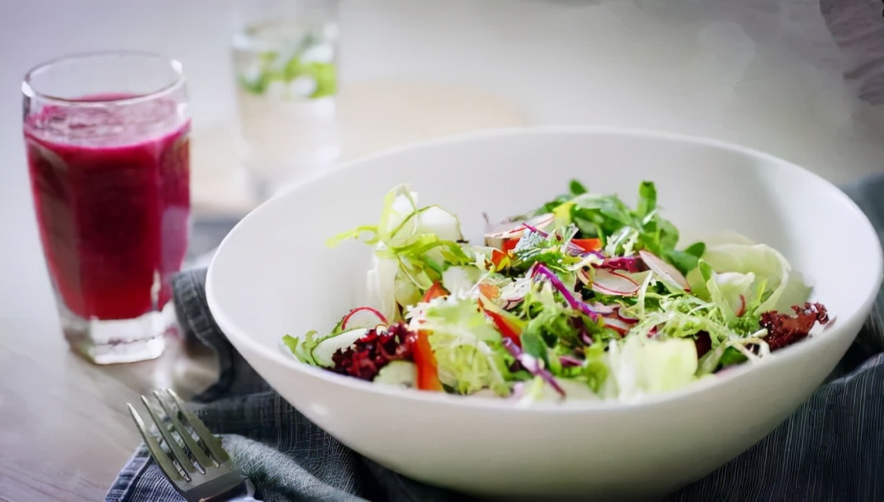 大叔摸黑种芽球菊苣，攻克芽球菊苣种植难题，一年销售额5000万元