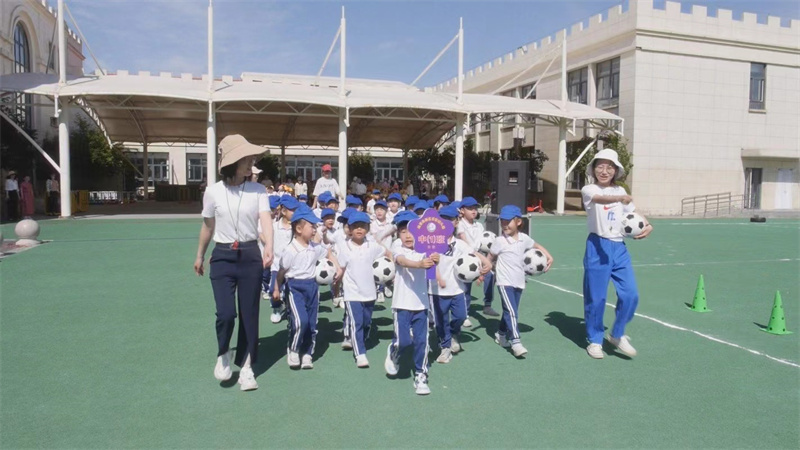 强体魄抗疫情,节奏感强的抗疫舞蹈