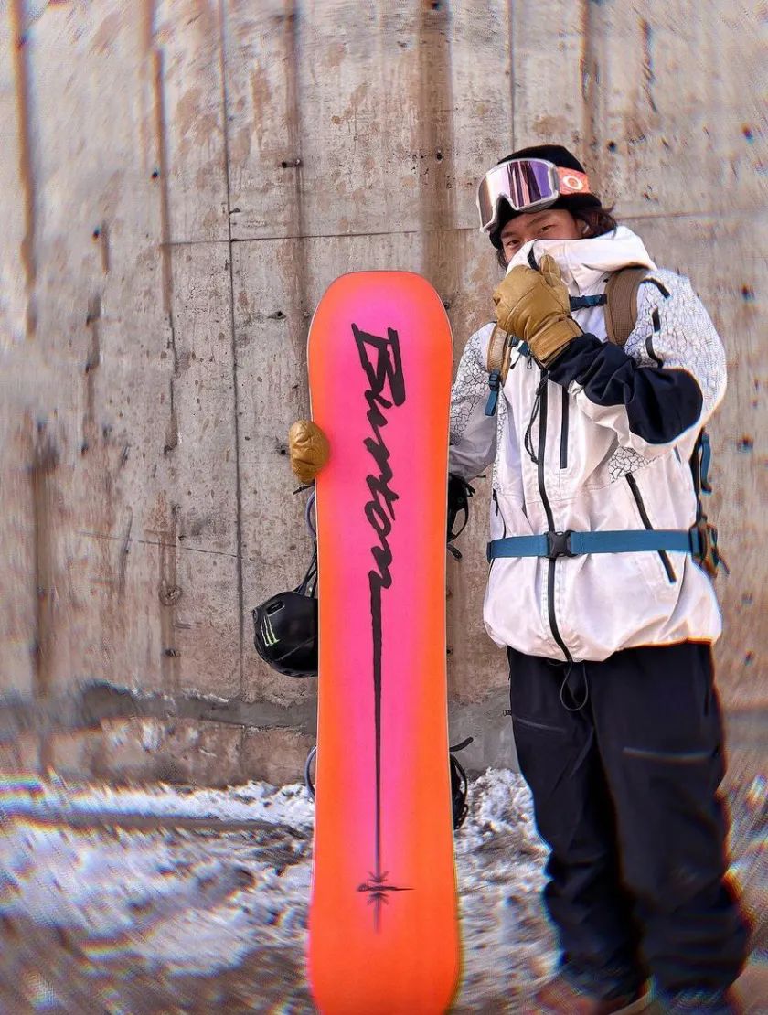 谷爱凌介绍滑雪品牌,谷爱凌滑雪同款