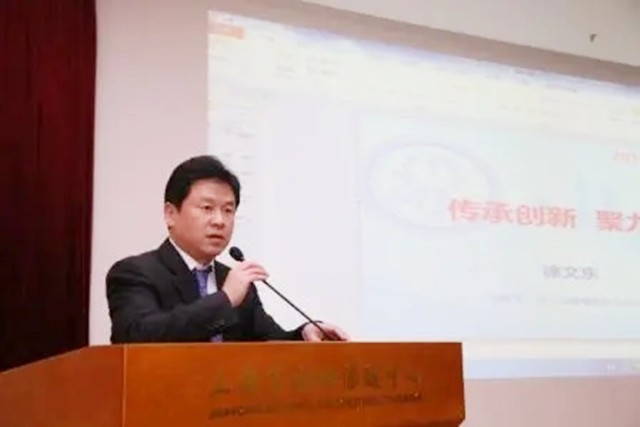 国外先天性脑瘫成功案例,德国夫妇带脑瘫孩子来华治疗