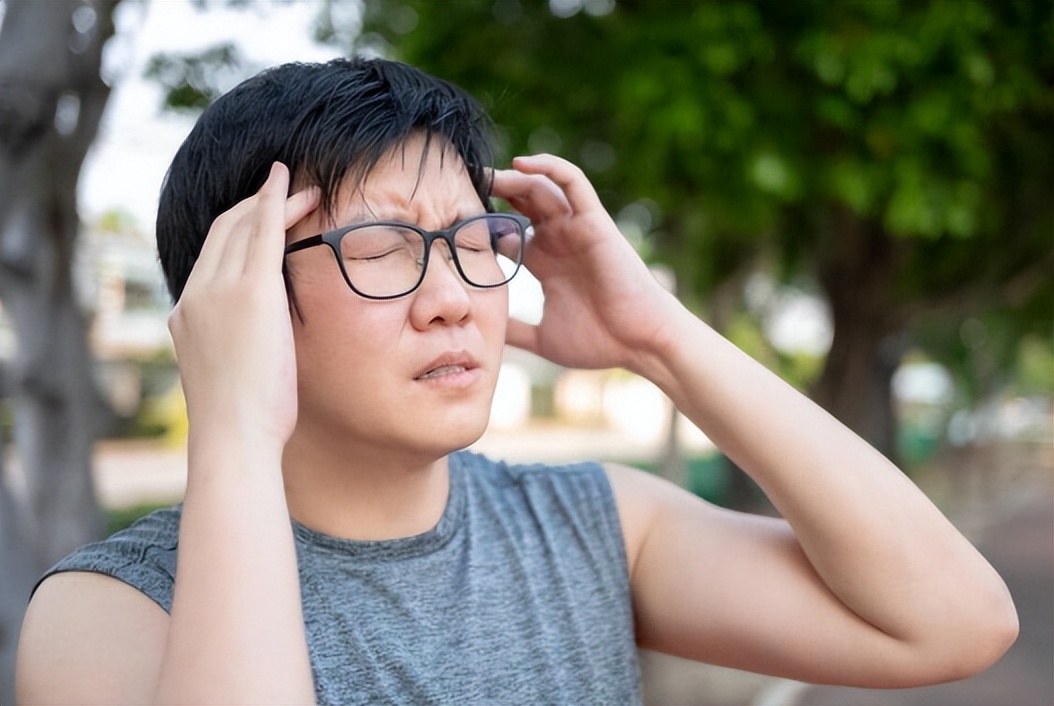 藿香正气水治中暑吗,藿香正气水除了治中暑还有哪些用