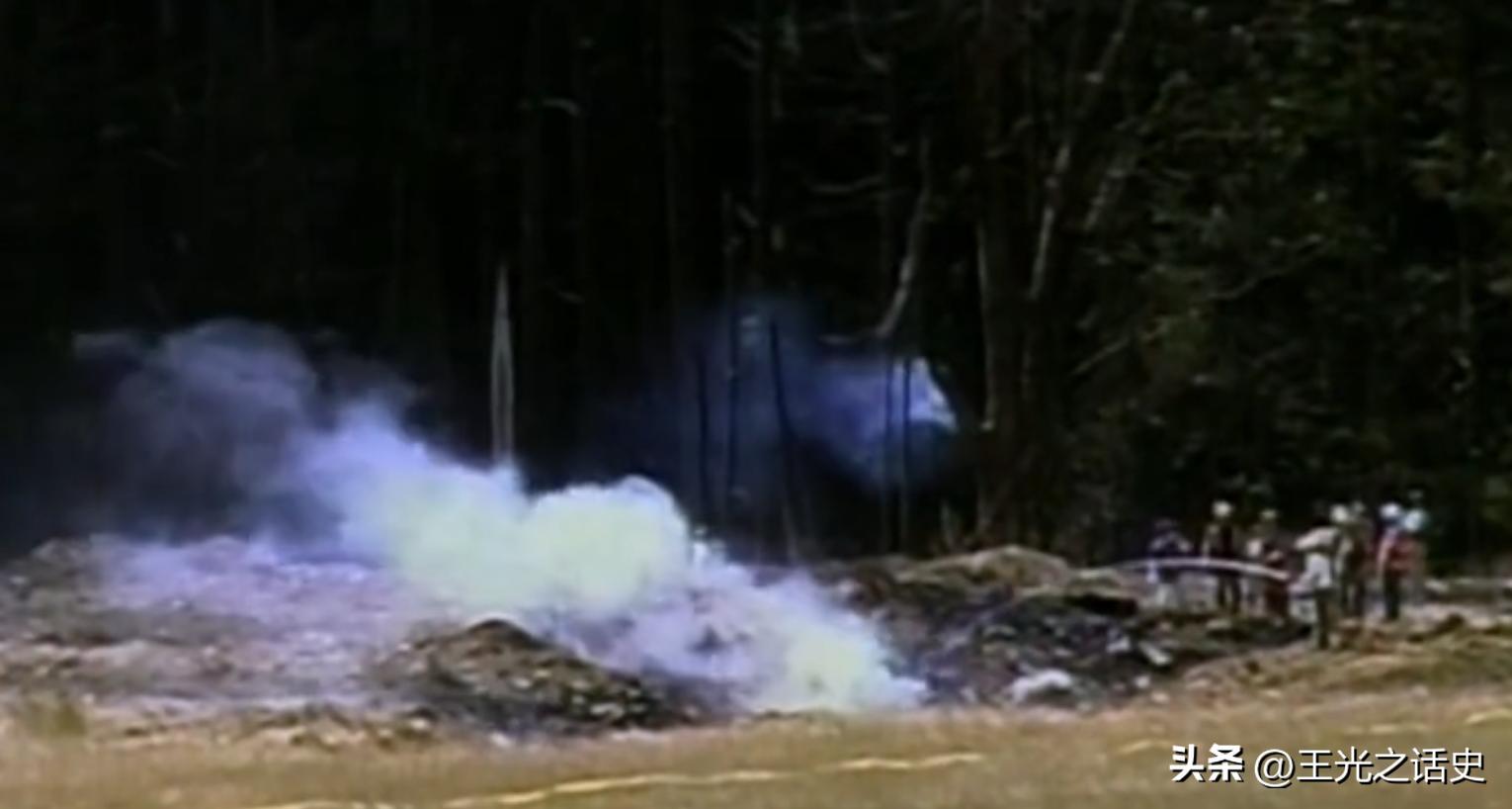 我不为911哭泣，因为我不是美国人；我也不会嘲笑911，因为我是人