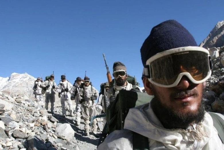 军售VIP岂是浪得虚名，印度买*火军**世界第一，比打仗的乌克兰还多