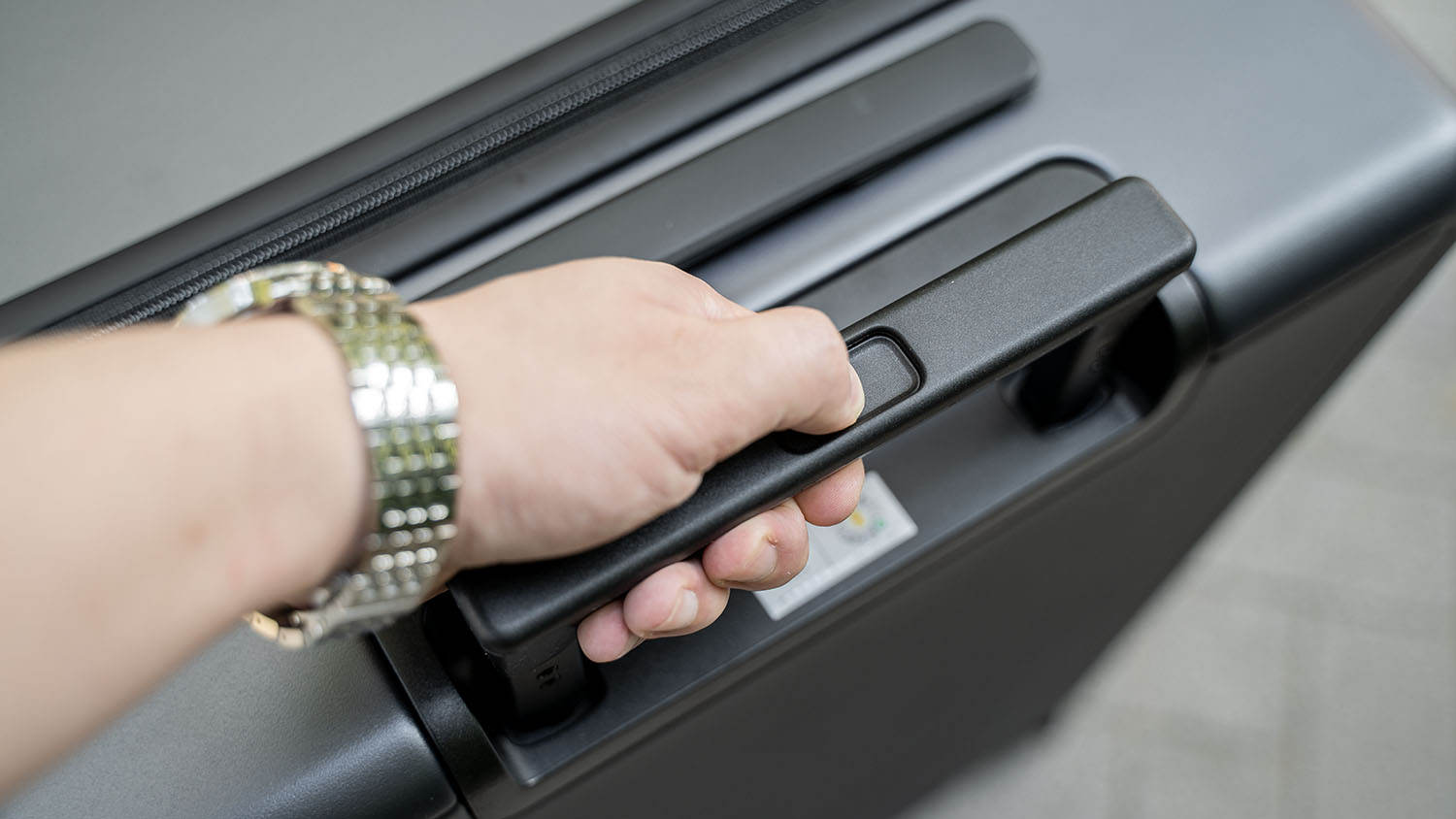 商旅人用这样的旅行箱更好，地平线8号城市脉搏旅行箱体验