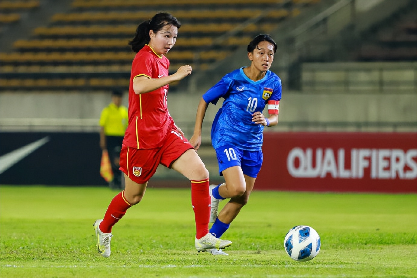 中国女足1:0日本铿锵玫瑰再次绽放,中国女足1-6惨败英格兰全场