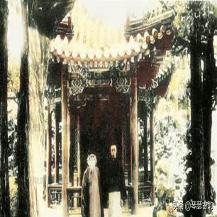 纳粹德国屠杀犹太女人,变态纳粹