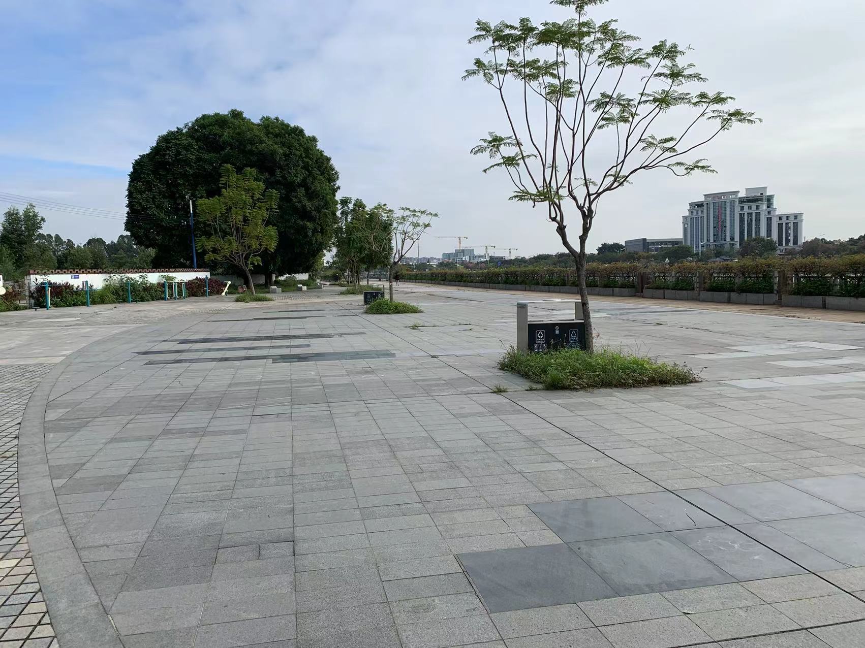 放开之后：从北京到广州，感染高峰期要来，赚钱更难了