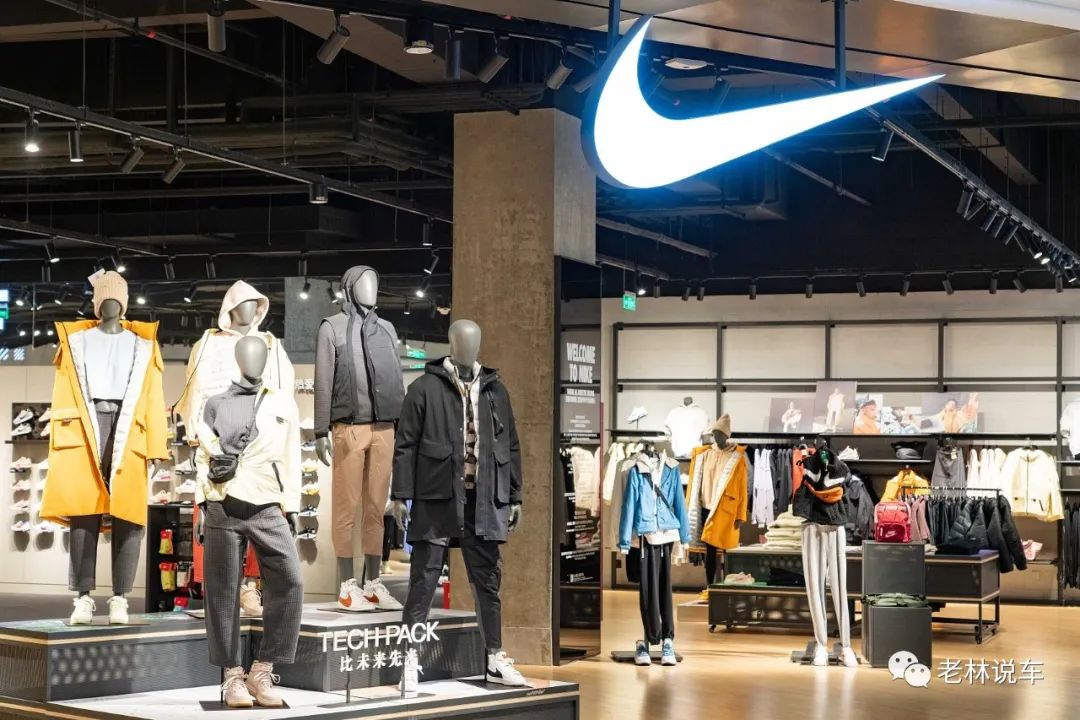 耐克跌落神坛,耐克最近大事件