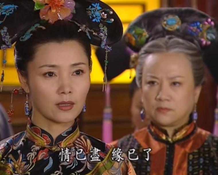 周迅青春靓丽蔡少芬人老珠黄,给皇后