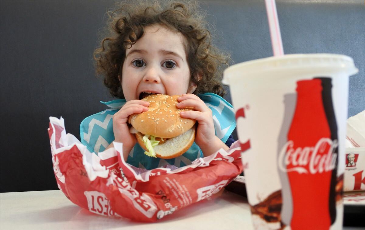 在美国吃肯德基是什么体验,肯德基自助可乐可以续杯吗