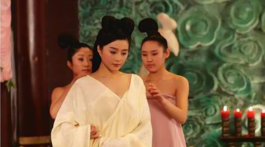 古代为什么太监伺候娘娘沐浴更衣,为什么古代太监不愿给妃子沐浴