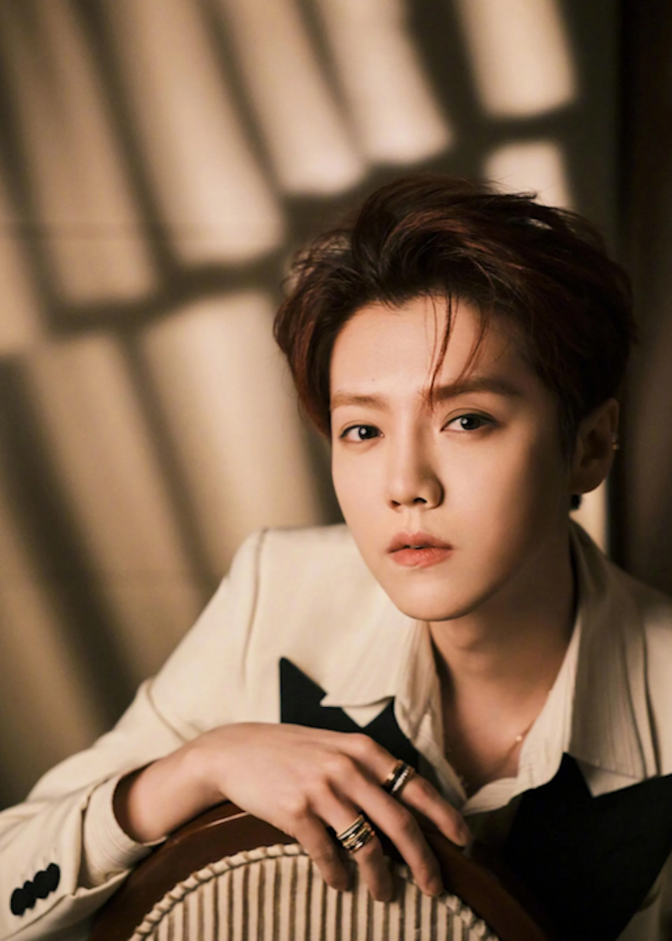 鹿晗近日造型,鹿晗发福路人视角