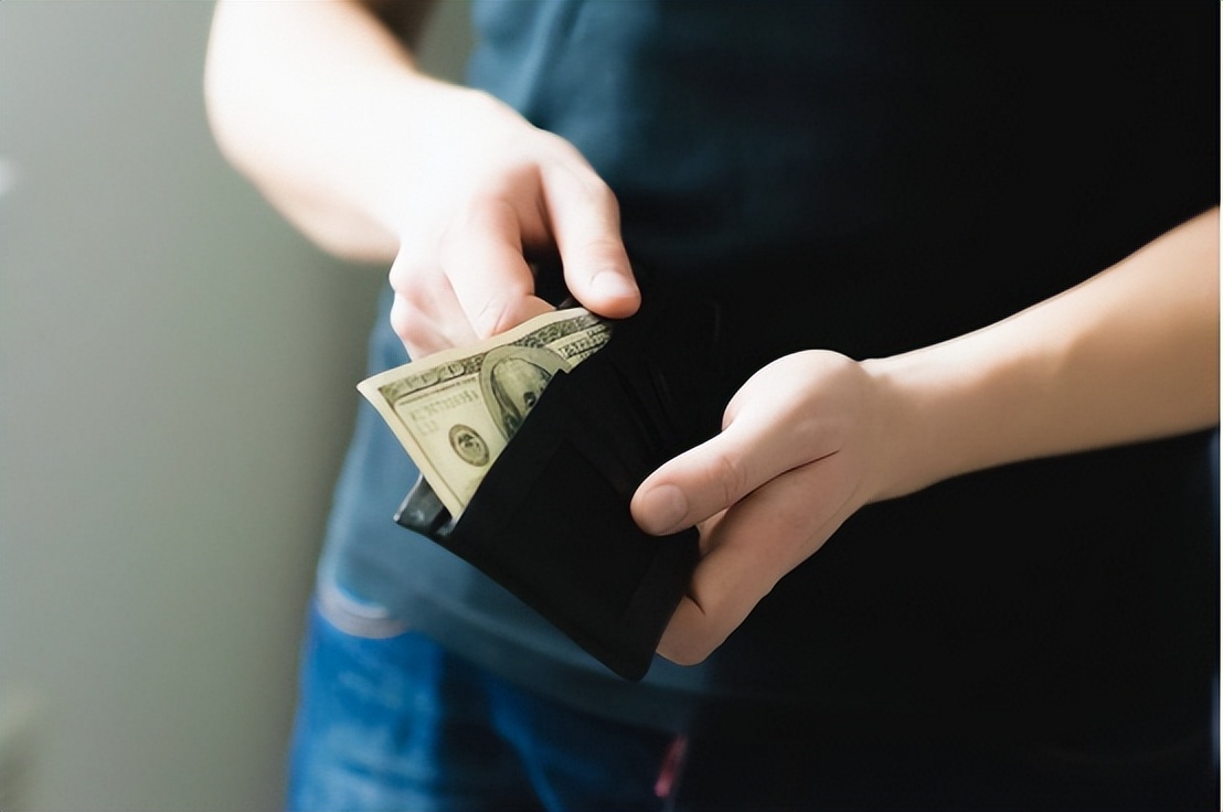 借款与欠款法律关系的区别,法律常识小案例欠款类