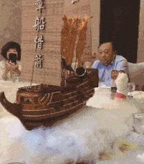 老鼠贴粘到鸟违法吗,老鼠贴能粘住死人吗