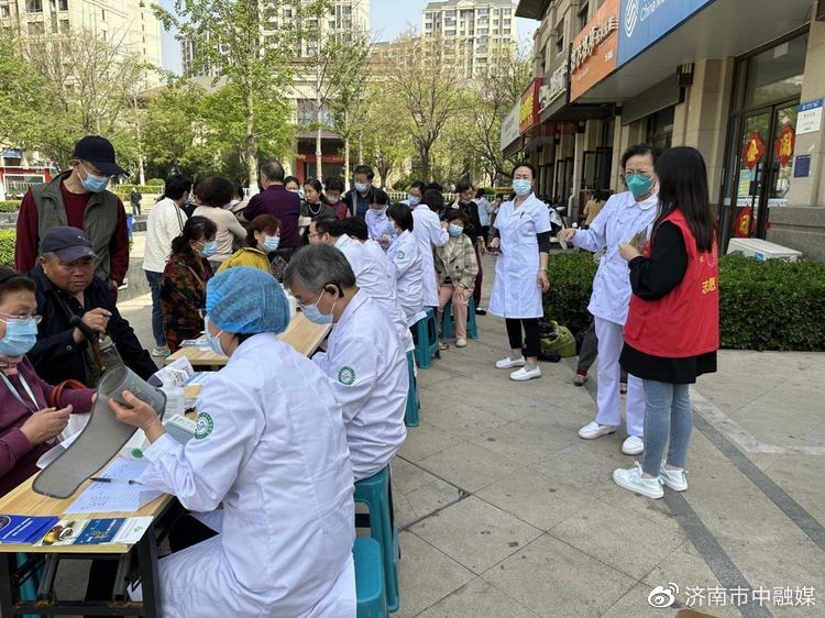 义诊进乡村服务暖民心,义诊进社区便民服务暖心