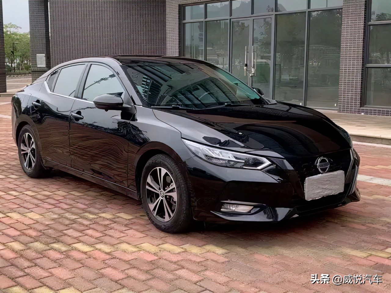 东风日产十四代轩逸2021款,东风日产轩逸十四代2019款