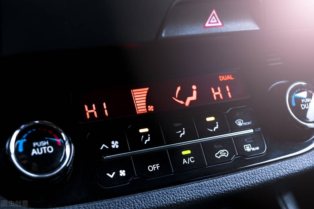 天气冷车转热正确方法,天气转凉的开车技巧视频