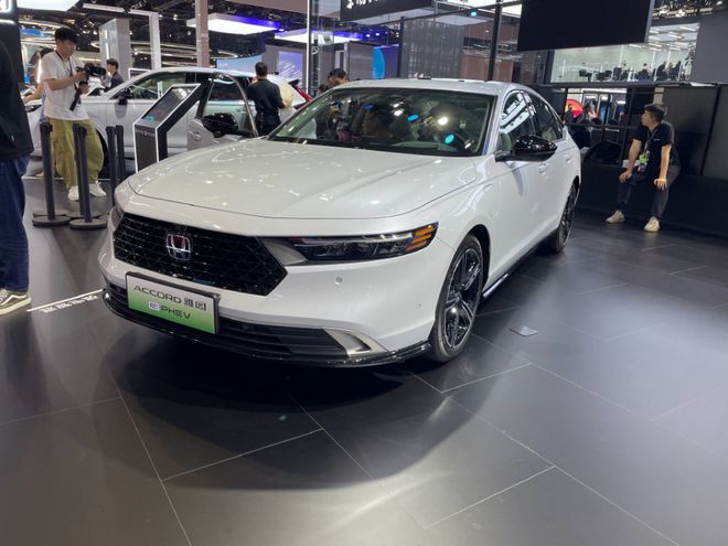 日本又搞固态电池专利垄断,这次他们能成功吗?