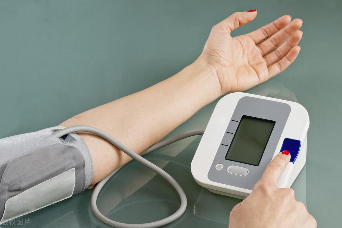 遗传性的高血压怎么降下来,高血压遗传十大误区