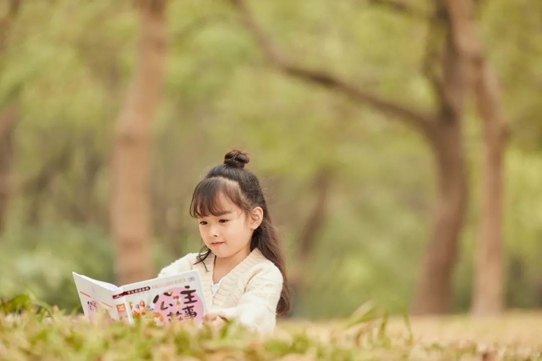 应该怎么做才有助于孩子个子长高,八个多月婴儿快速长肉长高的营养