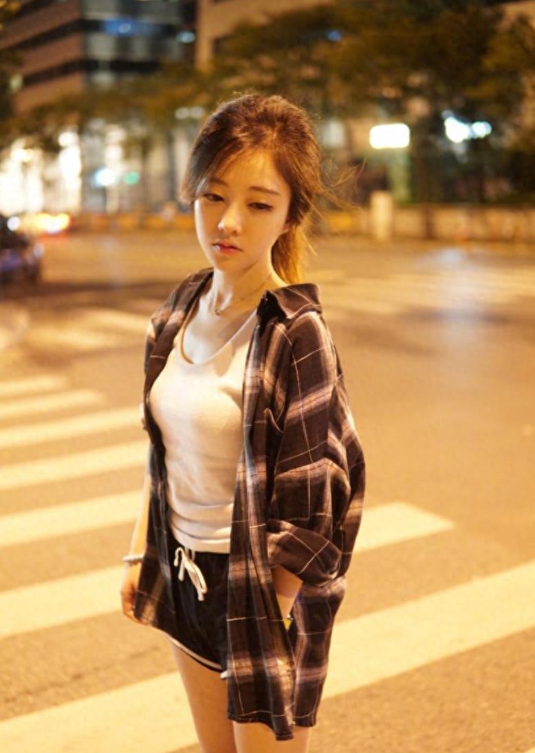 冯提莫哪年离开斗鱼,冯提莫解约视频完整