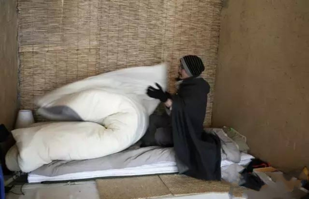 男人放弃千亿资产一心向佛,广东男子放弃百万年薪出家