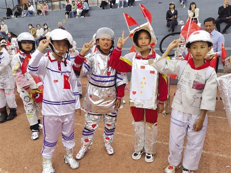 关爱智障儿童我们在行动配音,关爱残障儿童我们在行动